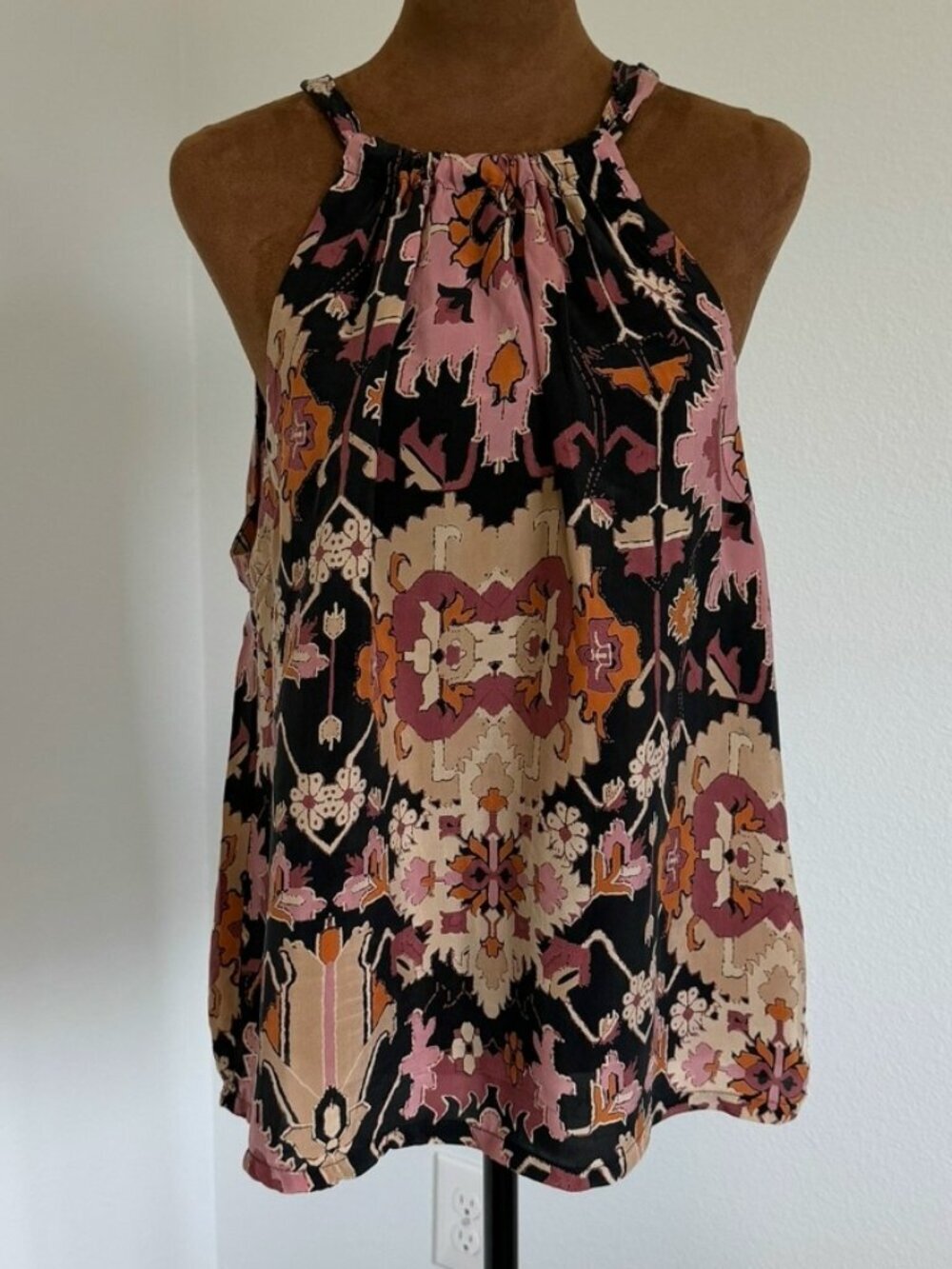 Fifteen Twenty Sleeveless Tie Back Neck Abstract Blouse Made in the USA Size M